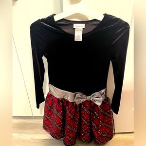 Girls Holiday Dress 12  Long sleeve. Velvet. Silver, Red, black, silver bottom